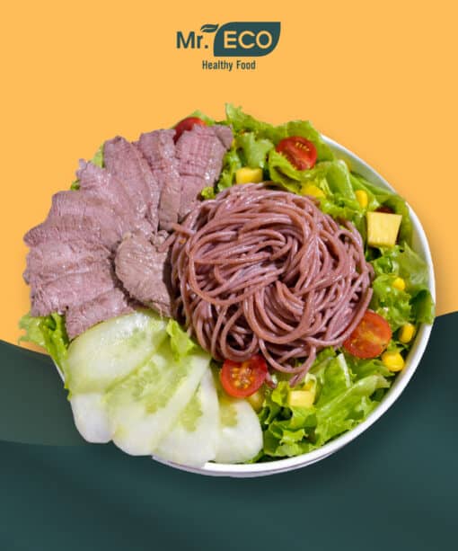 Ghé qua ngay Mr.ECO để thưởng thức món bún gạo lứt trộn thịt bò hấp dẫn, dinh dưỡng.